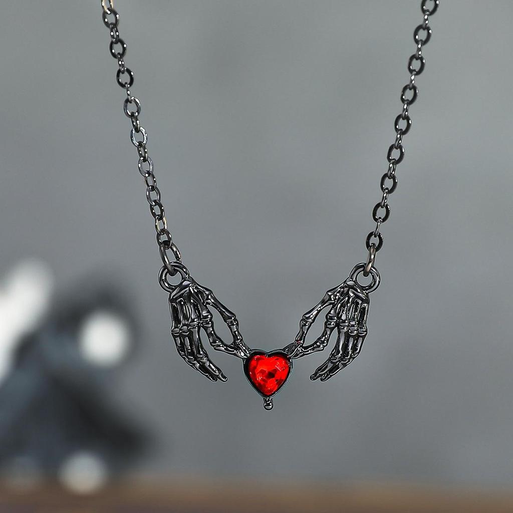 Eco-friendly Gothic Heart Ghost Claw Necklace - European & American Punk Halloween Fashion