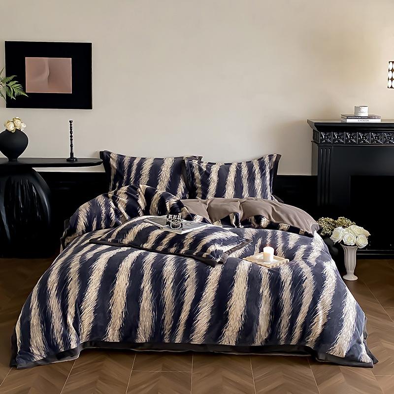 250G Milk Fleece Digital Printing Light Luxury Four-Piece Set 1.5M Bed Sheet Four-Piece Set, Cloth