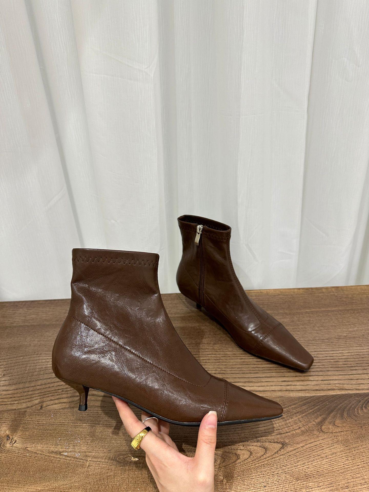 

Женские короткие ботинки с квадратным носком, ботинки женские 2025 осень-зима, новые тонкие женские ботинки на низком каблуке, ботильоны на низком каблуке, нишевые ботинки Мартин 39 светло-коричневого