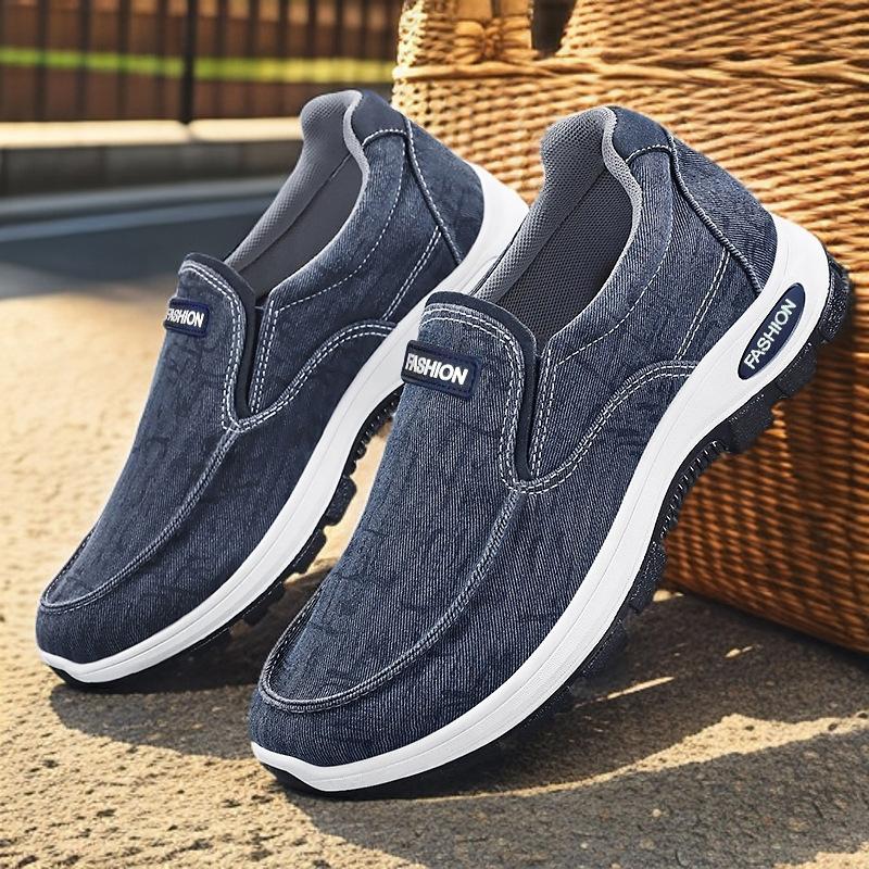 Men's Breathable Comfort Slip-on Canvas  Casual Shoes Soft Loafers Lightweight Non-slip Driving Boat Shoes Outdoor Dad Sneakers