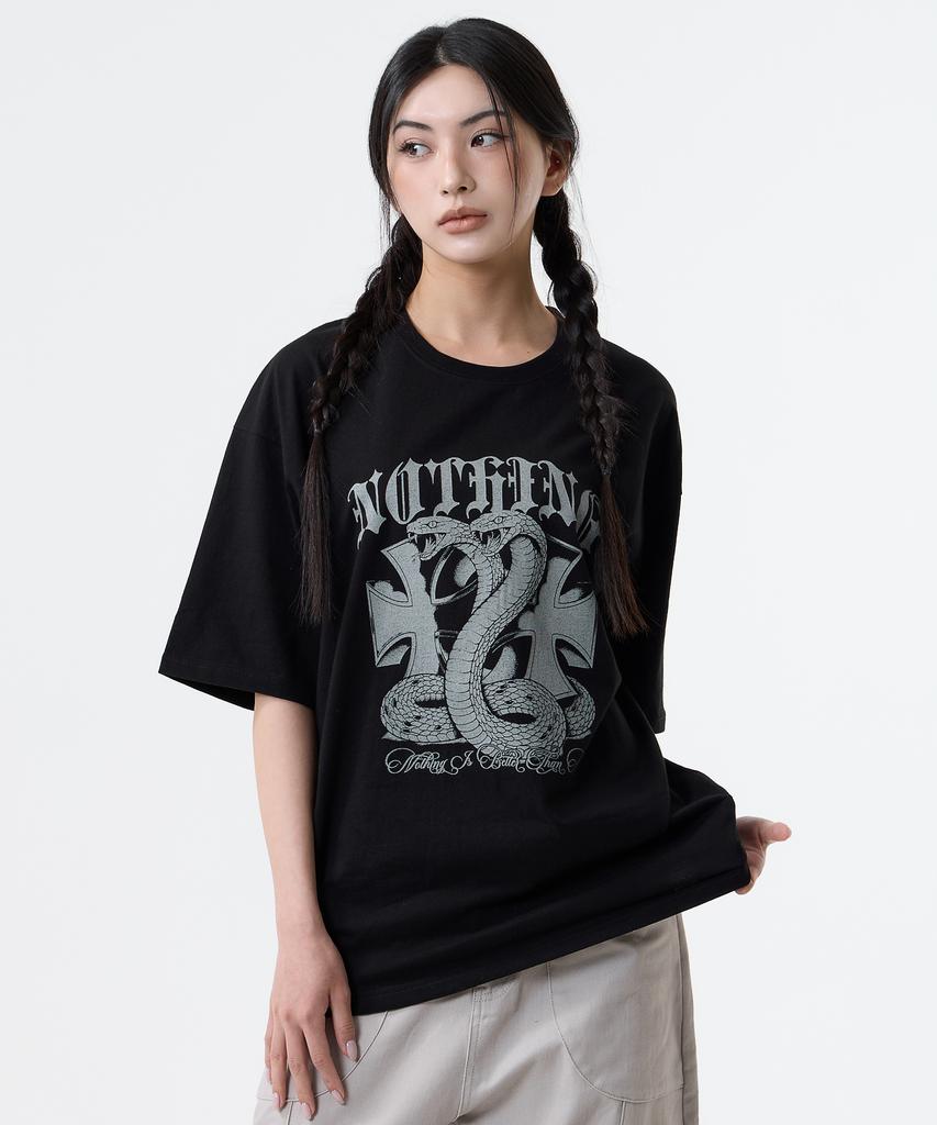 Nasttingijeubeleoldaenmi Snake Graphic Tee_Black