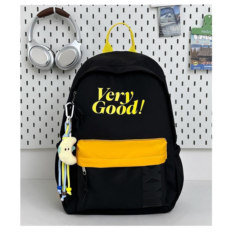 A Niche Japanese-style Backpack, A Retro Large-capacity Casual Backpack, and A Lightweight and Versatile Backpack