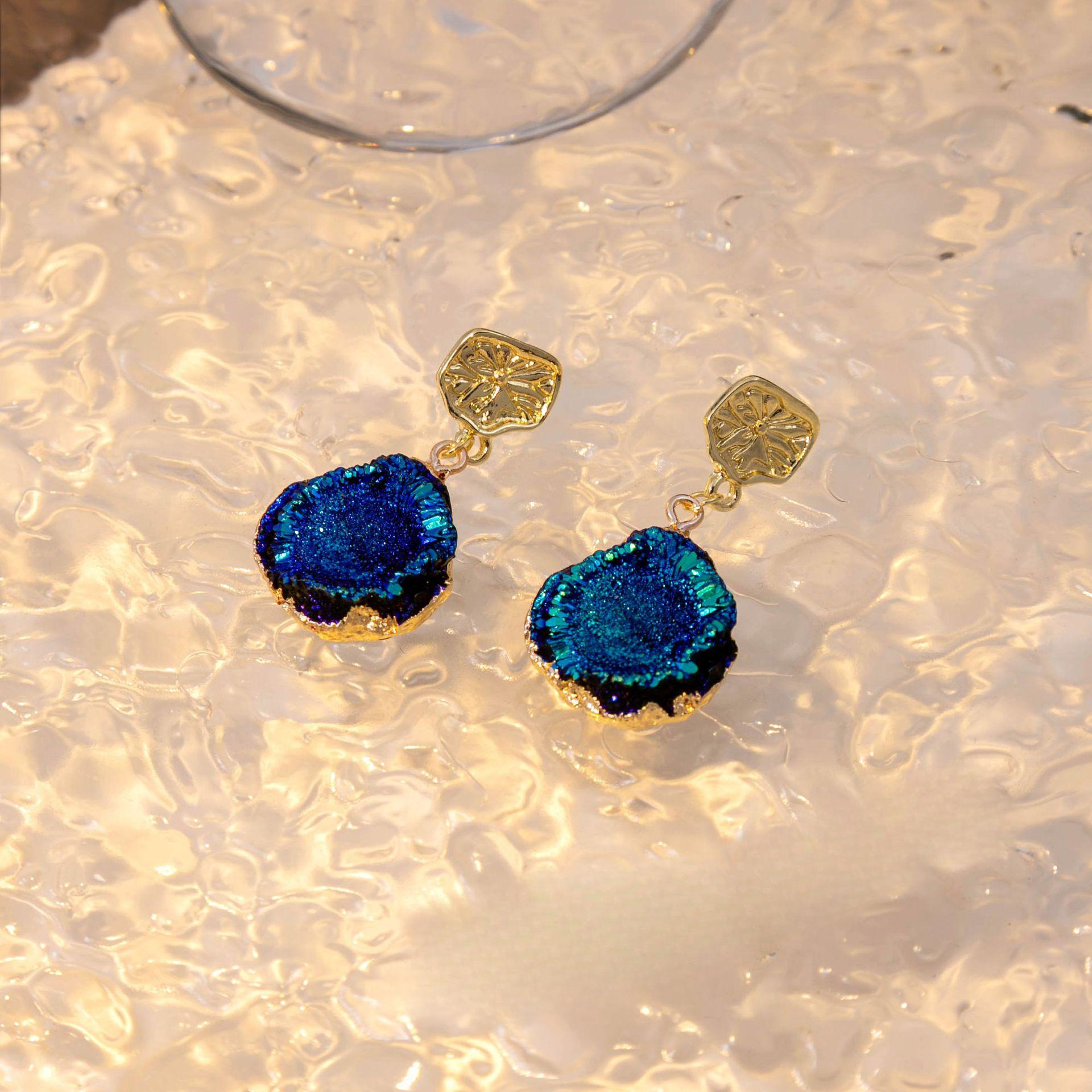 

The Secrets of the Ocean, элегантные синие металлические серьги с неровными складками, винтажные геометрические эллиптические серьги из смолы для женщин синий