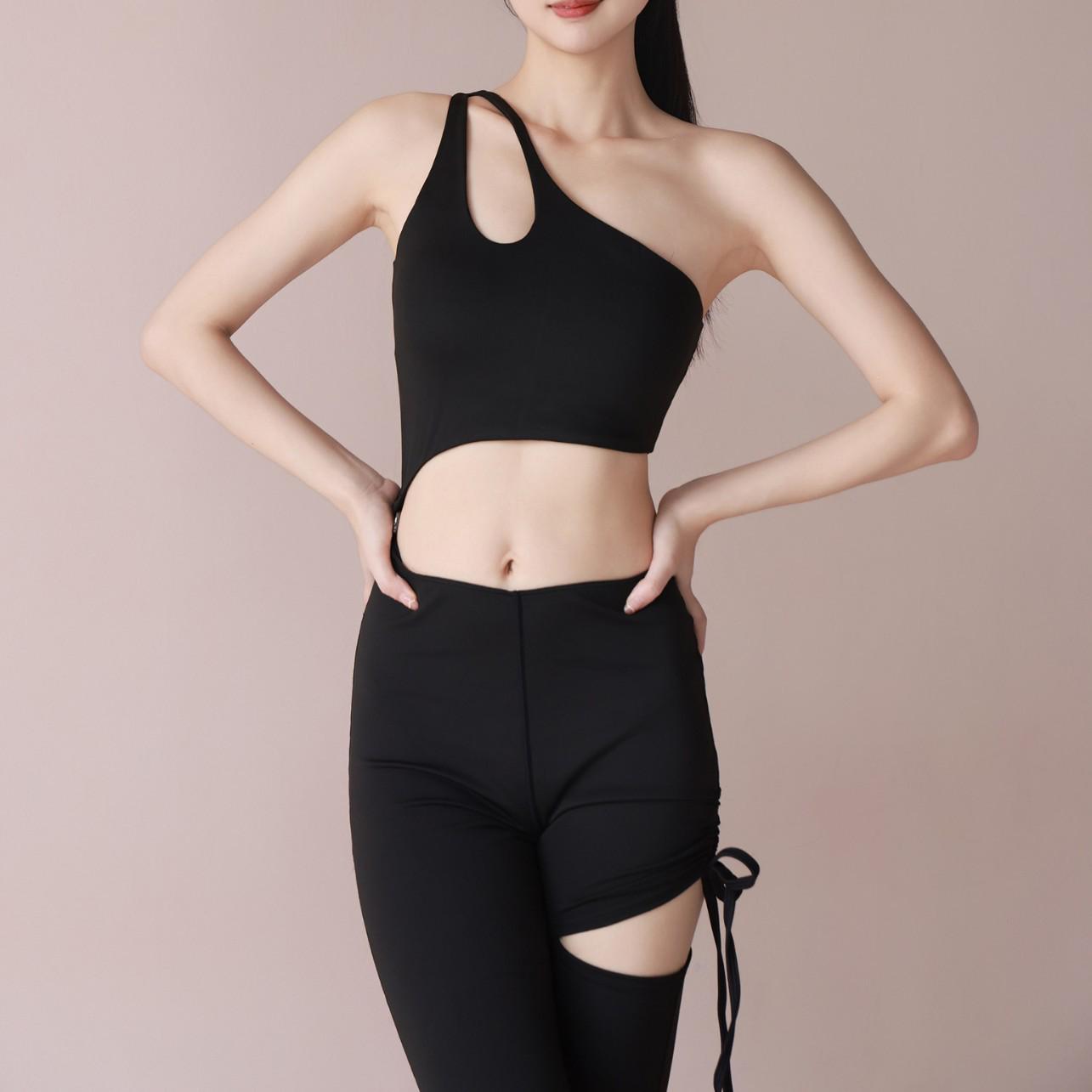 

One-Shoulder Tummy Control Aerial Yoga Jumpsuit for Women - Nude Feel & Hip Lift Fitness Wear Small каштановый