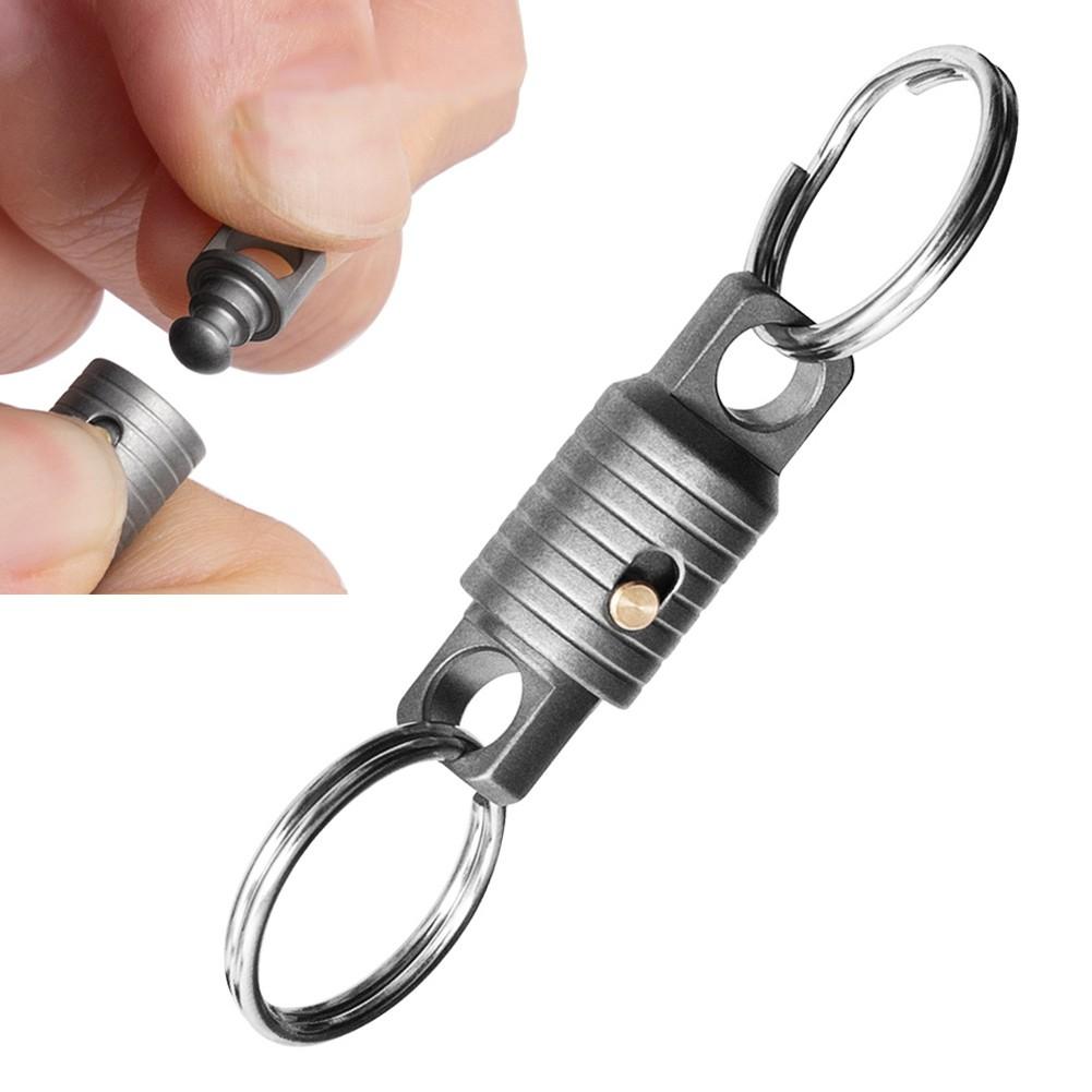 Innovative Portable Ti Carabiner Clip Ideal for Hiking Enthusiasts