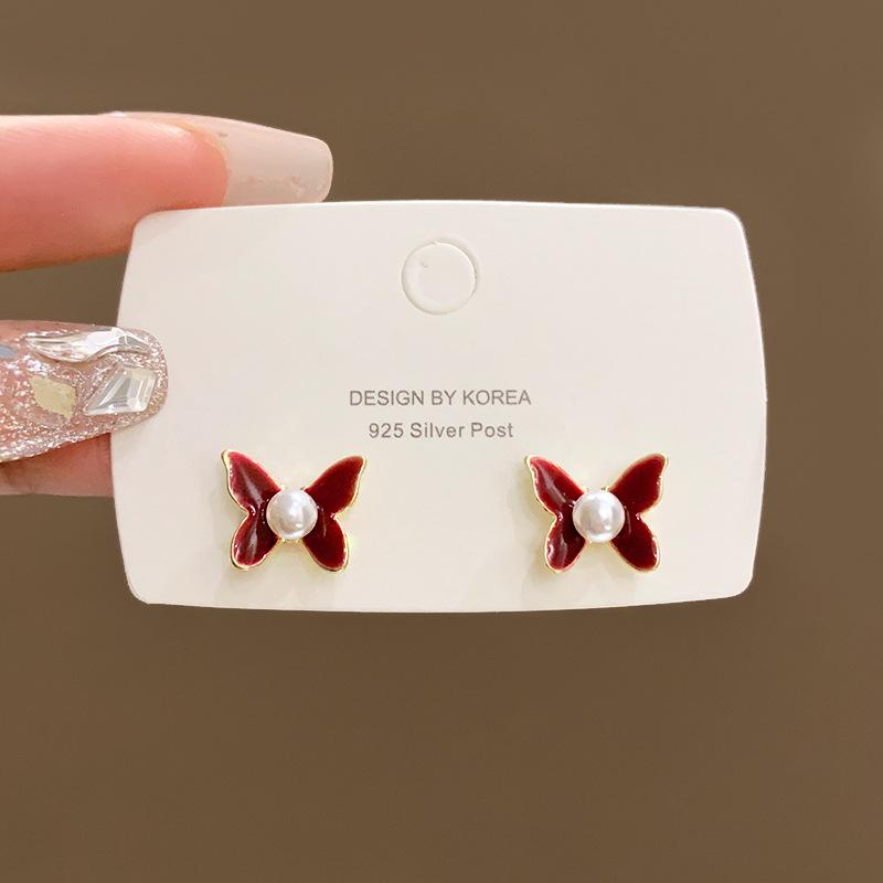

Ankara Sang Butterfly Pearl Stud Earrings Women s Atmosphere Niche Versatile New Earrings Suitable Ear Accessories