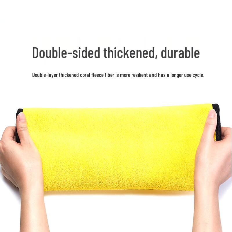 Sada mikrovláknových utěrek na čištění a sušení auta