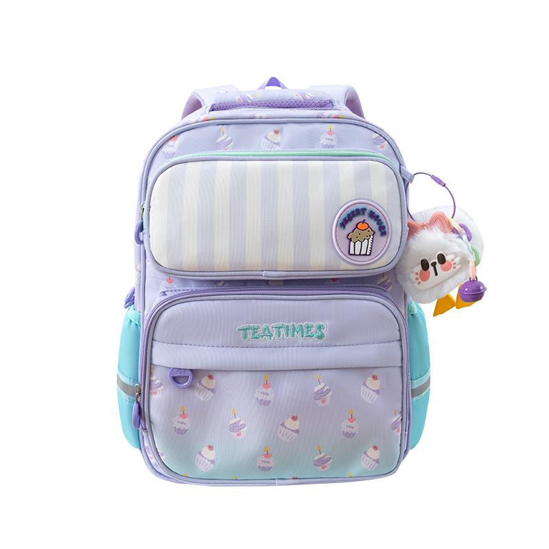 

The new schoolbag for first-grade primary school students, the schoolbag girl is cute and foreign, and the large-capacity burden-reducing backpack.