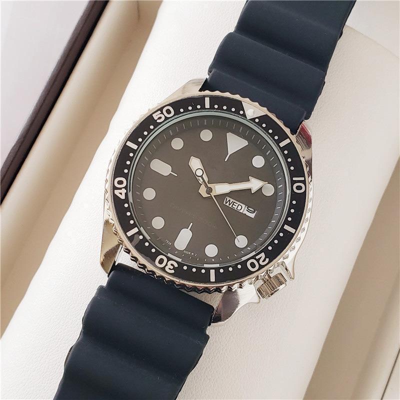 Exquisite craftsmanship stainless steel tape, high quality high quality stainless steel strap, fashionable men's watch
