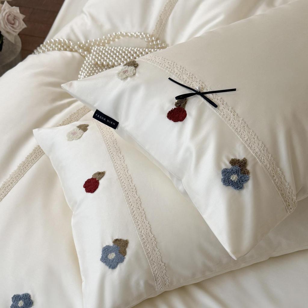 Spring/Summer Pure Cotton Long-Staple Four-Piece Bedding Set with Towel Embroidery - Soft, Skin-Friendly, Solid Colors