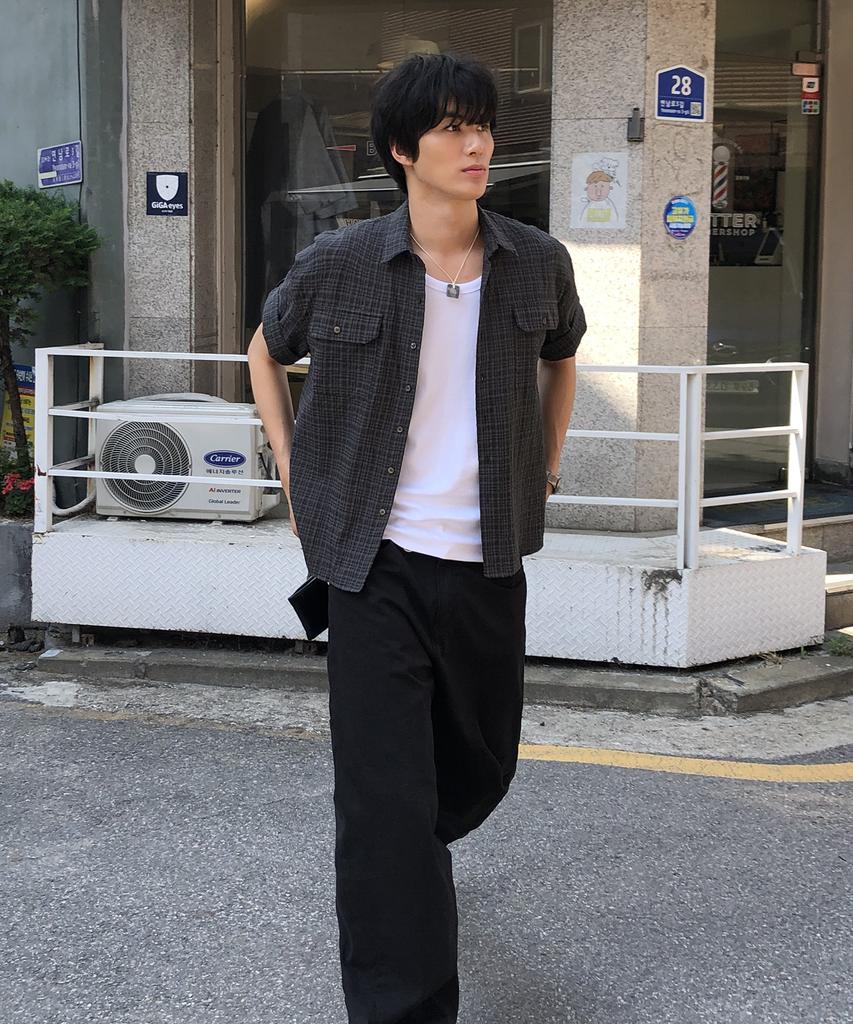 Dei [Summer] Roll-Up Two-Pocket Check Half Shirt