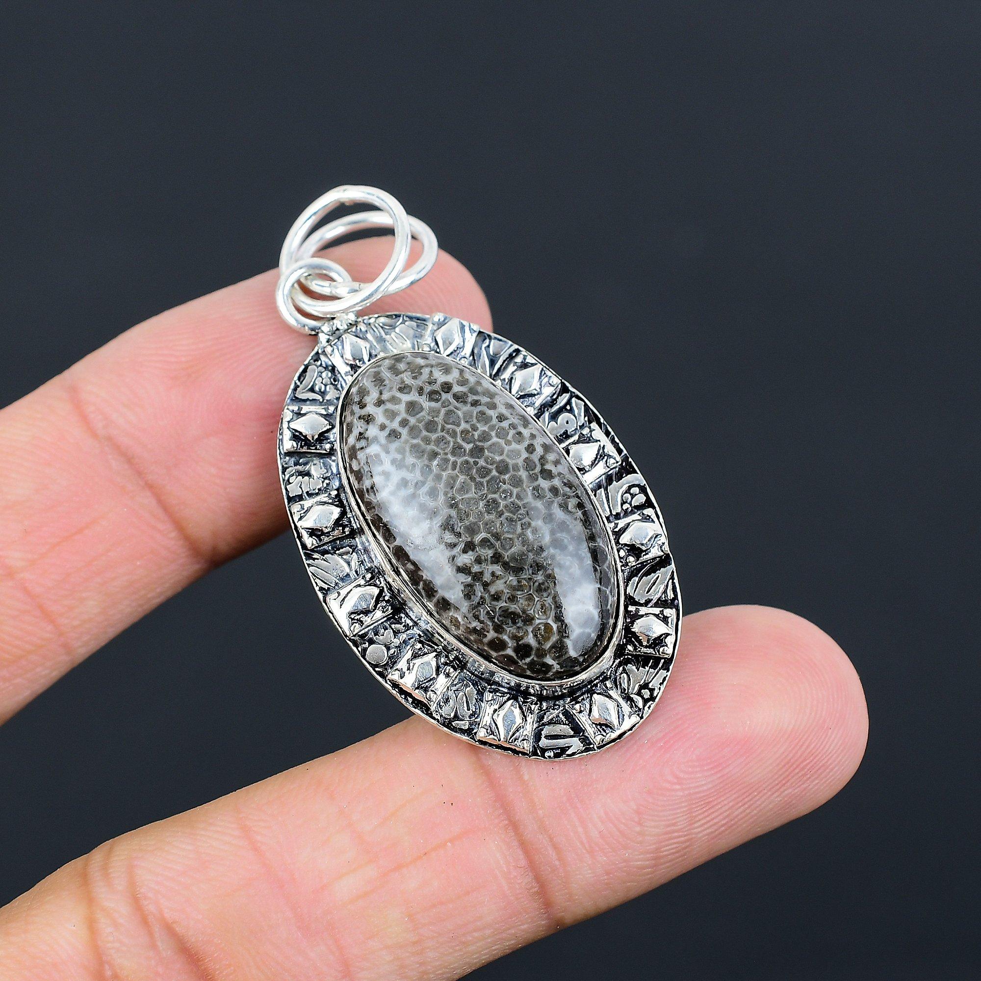 Daughters Day Sale 925 Sterling Silver Oval Stingray Coral Stone Sister Pendant