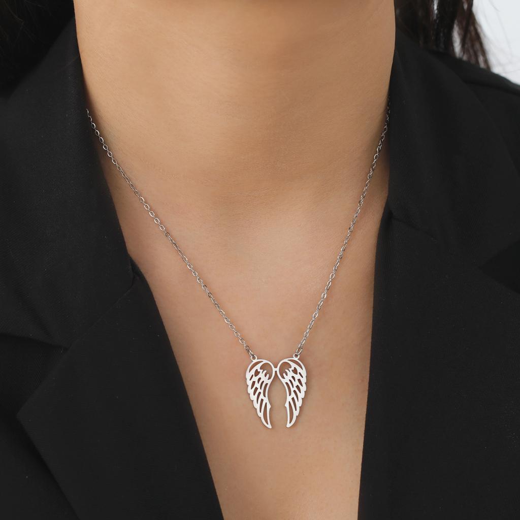 Hollow Angel Wings Pendant Necklace Women Stainless Steel Neck Chain Choker Trend Wedding Jewelry Birthday Gift