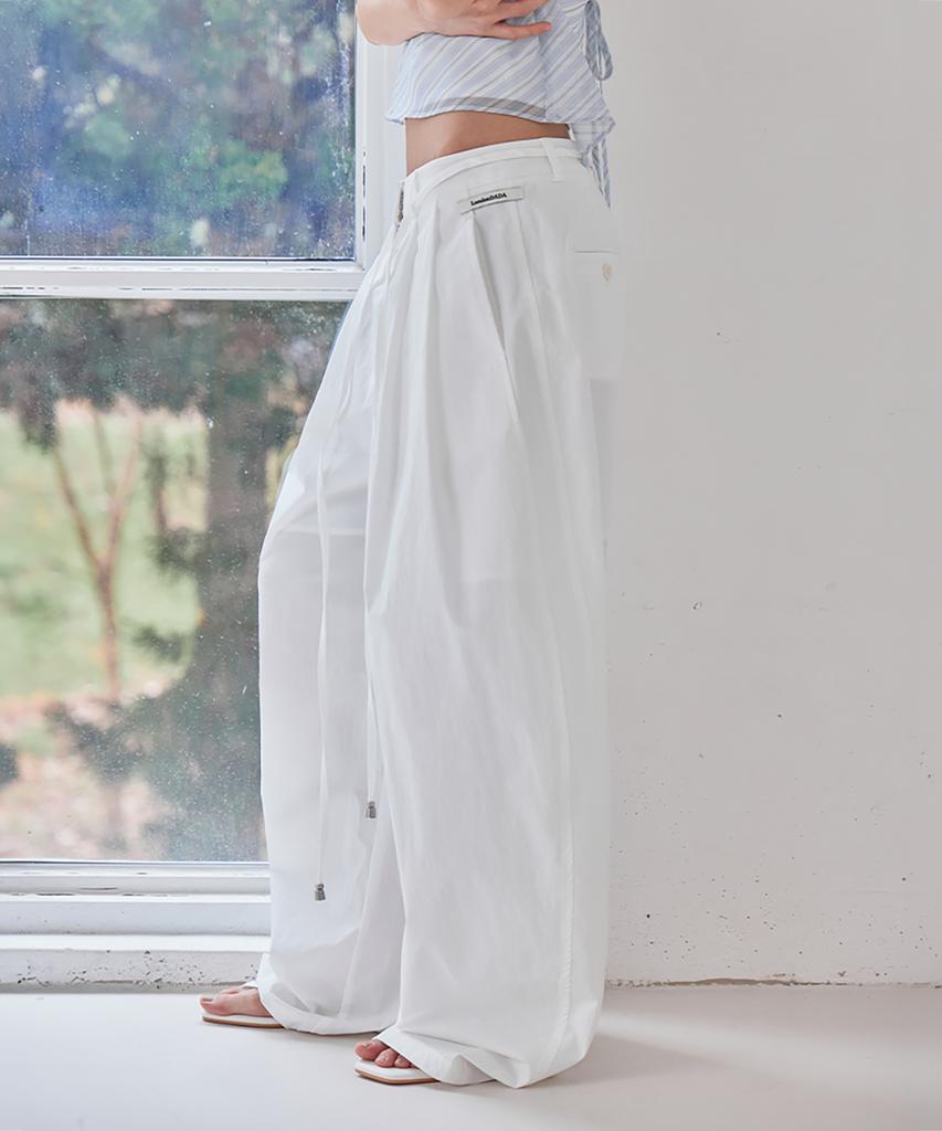 Leondeondada Nylon Pintuck Balloon Slacks, White