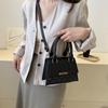 Diamond Temperament Simple and Fashionable High-end Style Handbag In Autumn New Style Single-shoulder Crossbody Small Square Bag