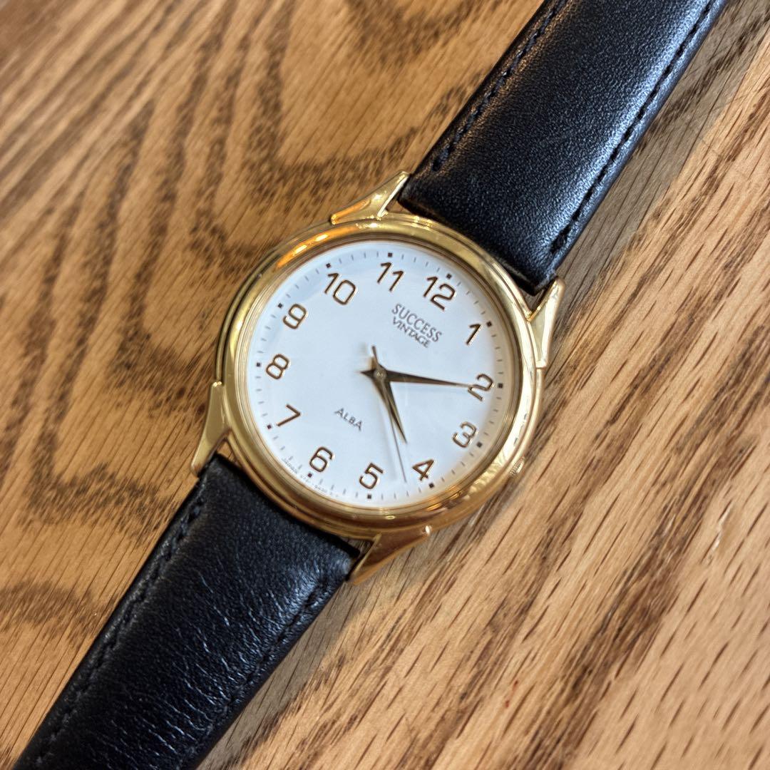 

[USED] ALBA Analog Quartz Wristwatch Gold