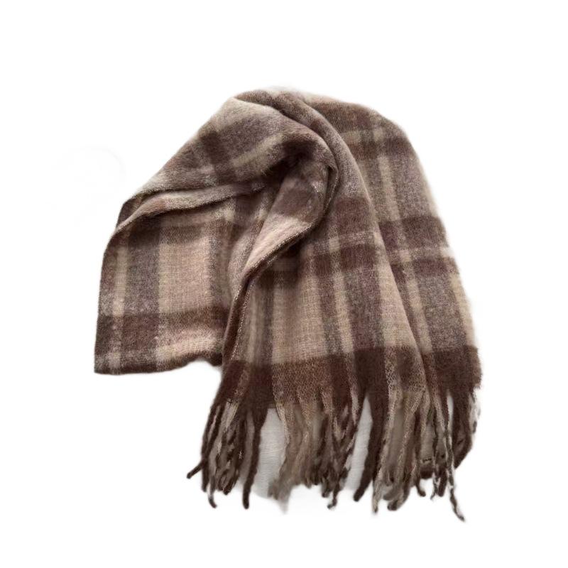 New autumn and winter Korean plaid scarf girls extended warm shawl scarf students small fresh versatile scarf