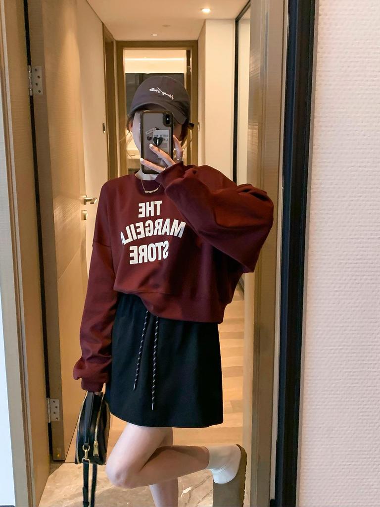 Women's Chung Bu Wan Letter Print Round Neck Long Sleeve Sweatshirt - Slim Fit, Autumn 2024 Collection