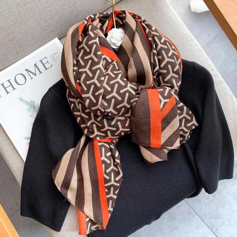 New Atmosphere Imitation Cashmere Plaid Tassel Scarf For Women In Autumn And Winter, With Thickened Velvet And Warm Neck