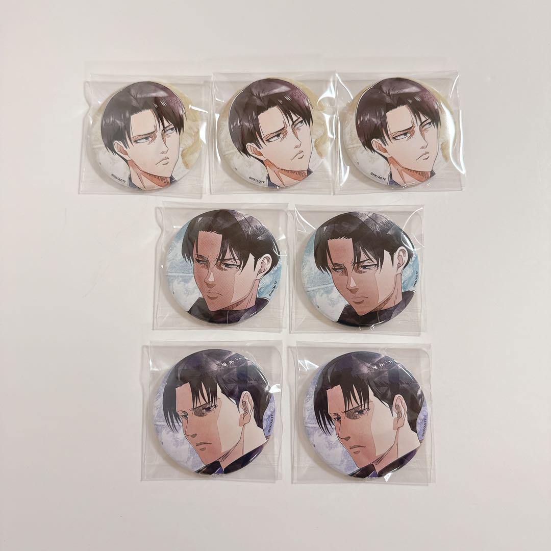 

[USED] Attack on Titan Levi Character Badge Collection 3rd Edition Art-pic