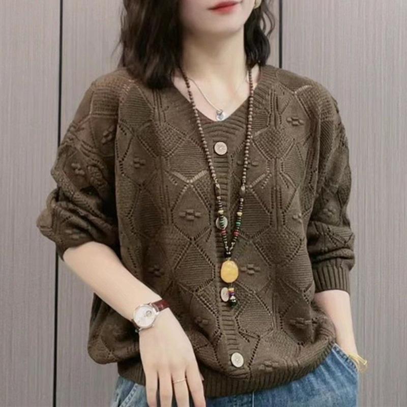 Spring and Autumn Casual Hollow Out Long Sleeved Sweater for Women V-neck Loose Solid Color Sweater for Women