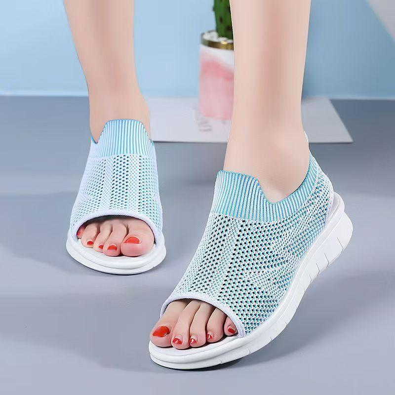 

Sandals for Women In Summer Anti Slip Sports Beach Shoes for Outdoor Wear Plus Size Sandals 42