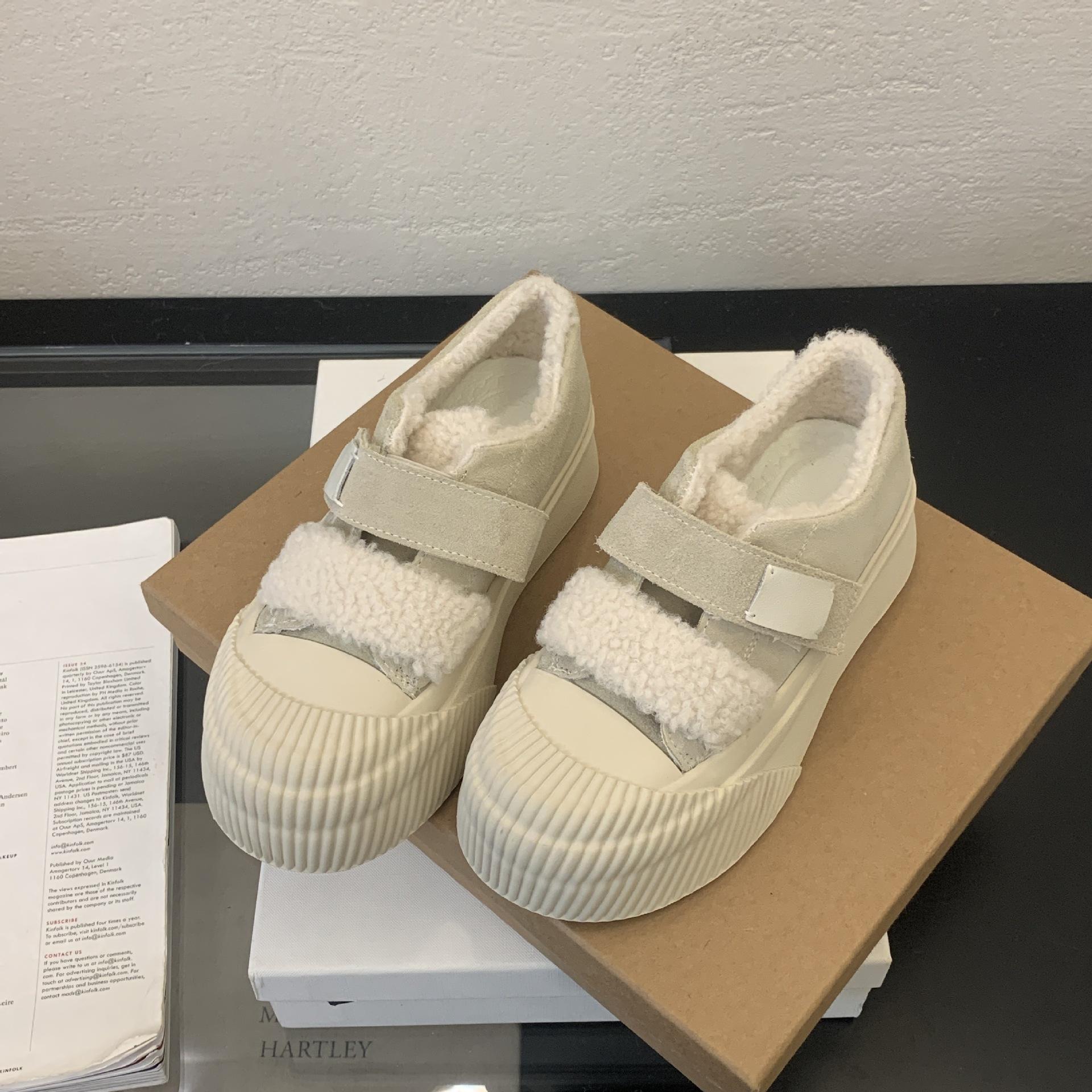 

Шерстяная версия~ толстоподошвенные пушистые туфли для женской зимней носки, бархатные теплые хлопковые туфли, кожаные универсальные кеды, повседневные туфли-печенье 40