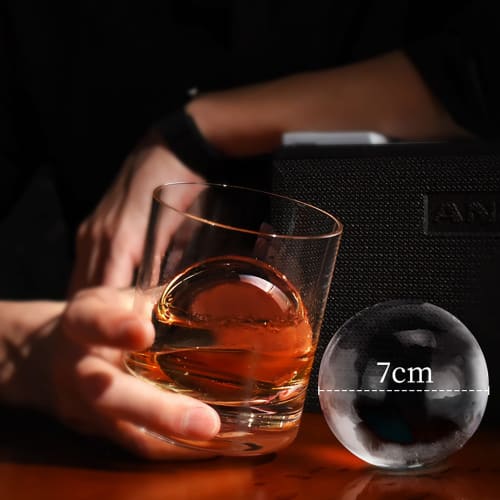 Super groß und kristallklar! Genießen Sie das Trinken zu Hause mit dem ANZZYU Klareisbereiter (runden).