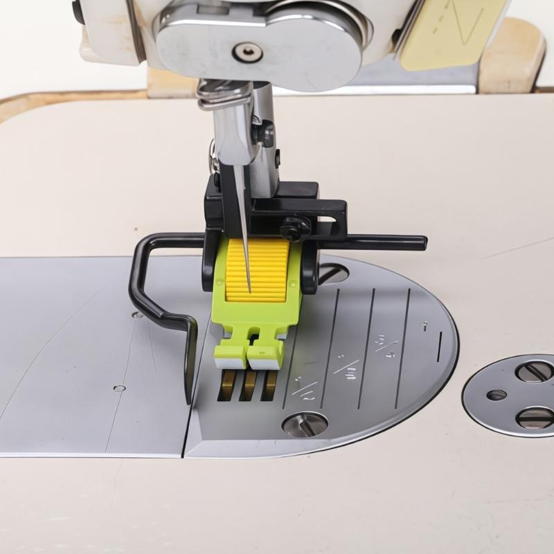 5-in-1 Mehrzweck-Rollsaumfuß mit linken und rechten Führungen Nähmaschinenfuß für Stoffschneiderei Quilting
