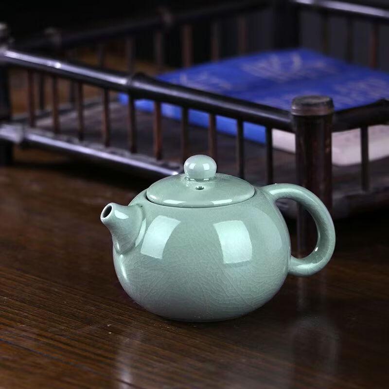 Chinese Crackle Glaze Ceramic Teapot