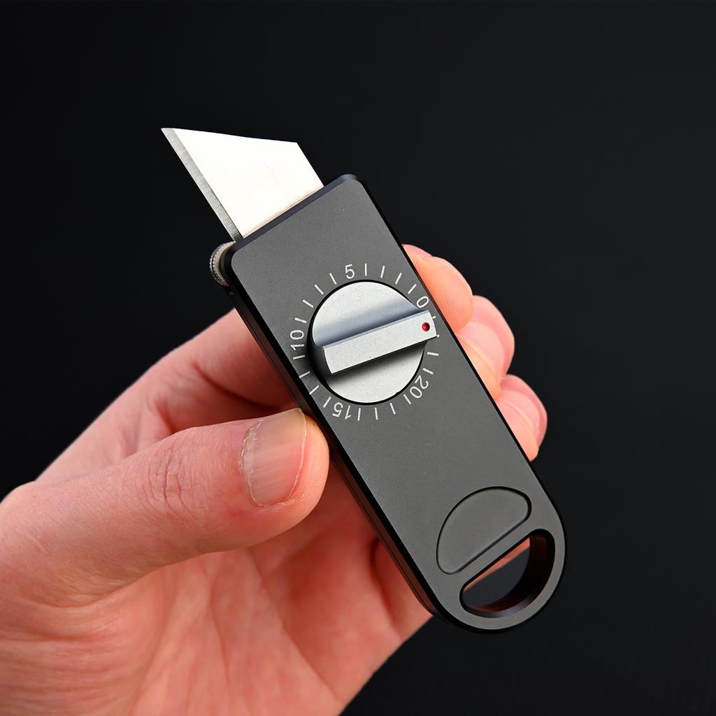 Innovative Aluminum Alloy Utility Knife With A Back Clip Sharp Pocket Knife Paper Cutter EDC Portable Survival Tool SK5 Blade