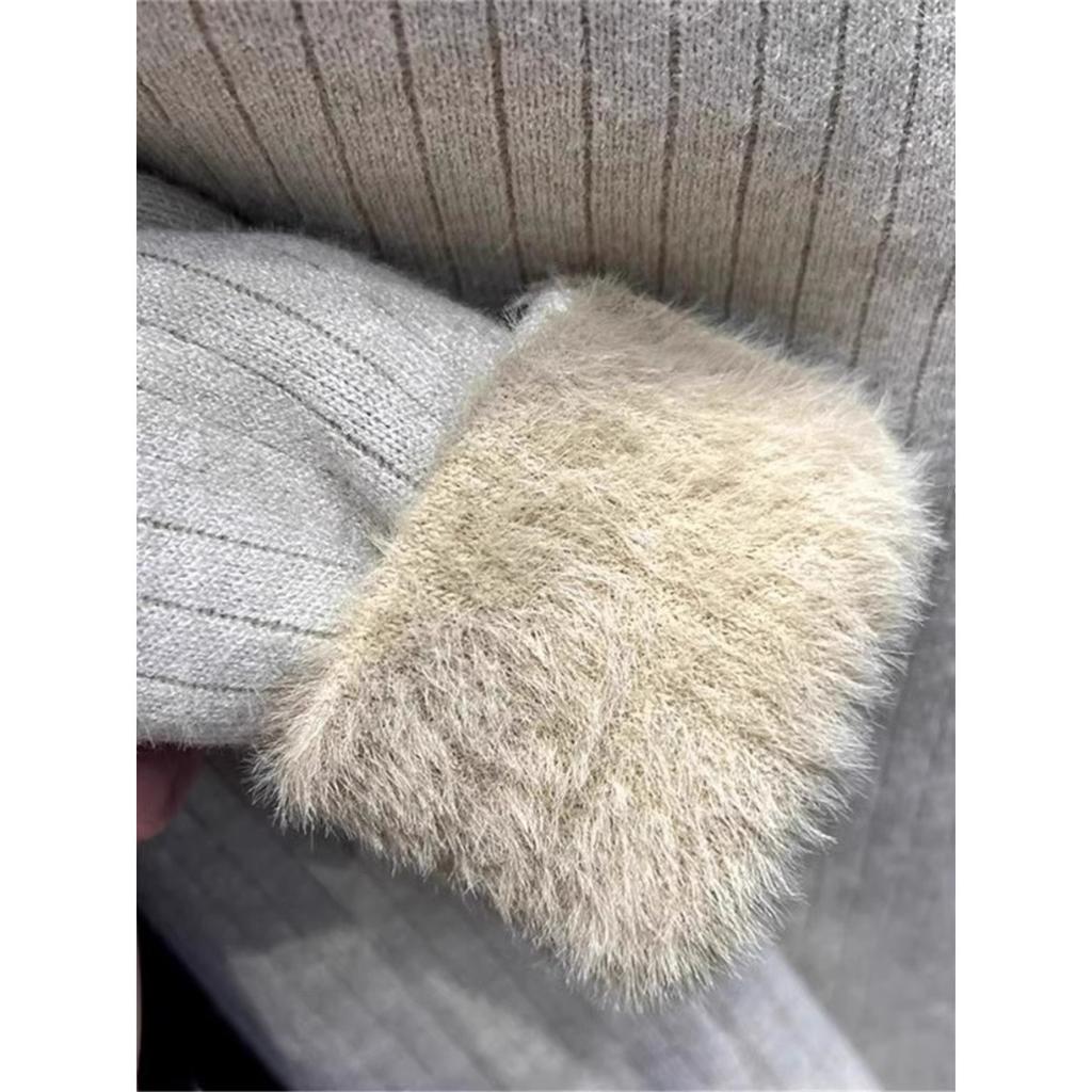 One Piece Velvet Semi High Neck Base Sweater for Women In Autumn and Winter, Paired with A Sweater and Velvet Warm Base Knit Sweater