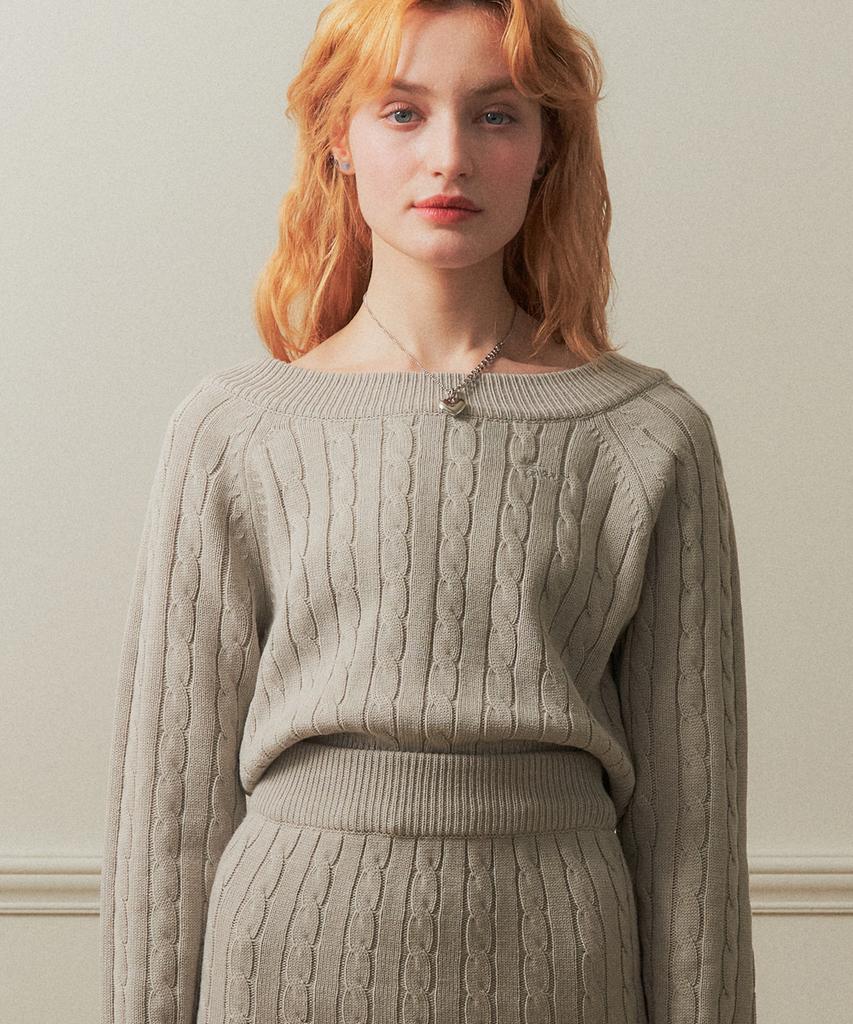 Tobaseu Wool Cable Knit Off-Shoulder Top (Green)