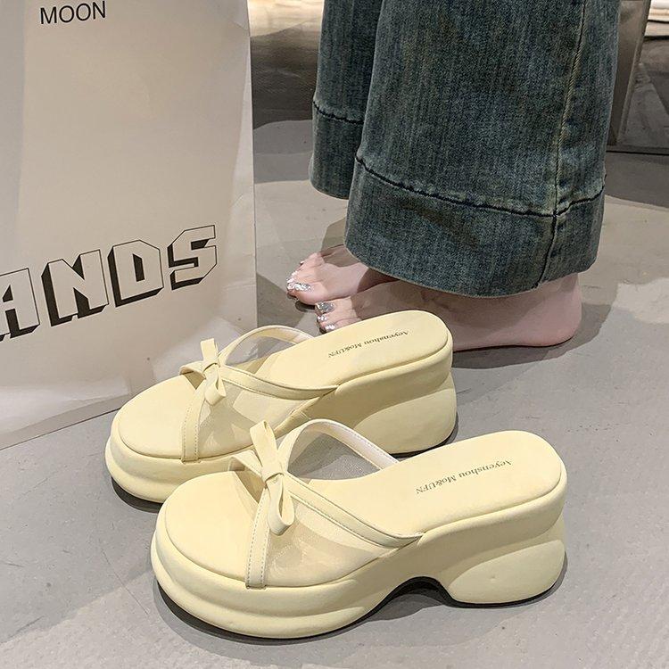 French thick-soled breathable mesh bow one-word slippers for women's summer wear are not tired, and the foot slope heel is beautiful, sandals and