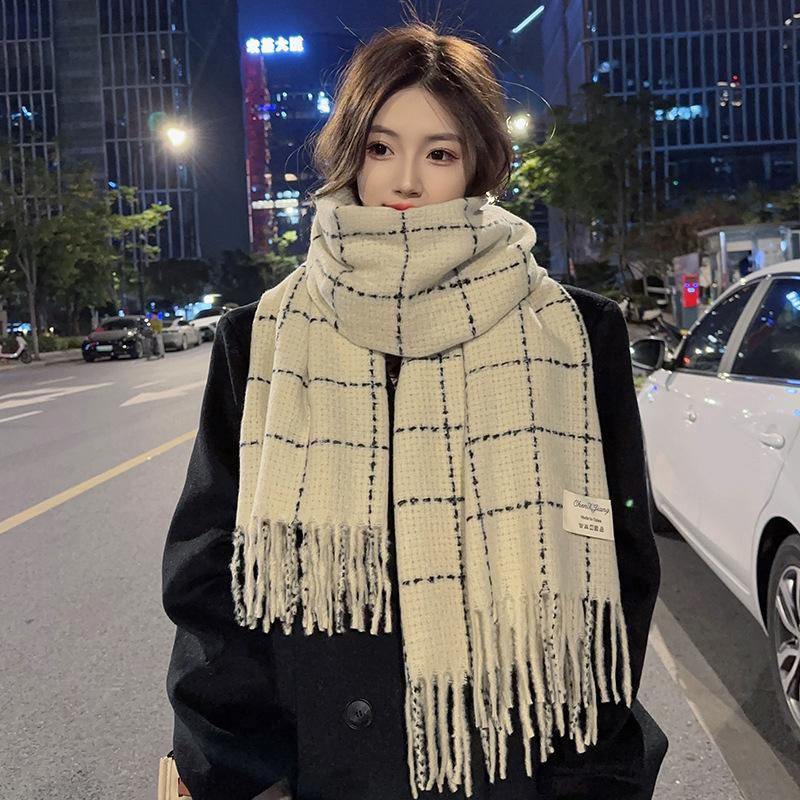 New Scarf Female Winter Korean Version Versatile Internet Celebrity High Sense Plaid Shawl Thickened Warm Scarf Student