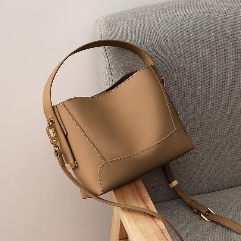 Bag women's new leather versatile high-end messenger bag women's retro shoulder portable bucket bag