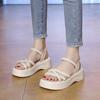 Sandalen Mädchen 2025 neuer Sommer Feenstil Plateau Römerschuhe Mädchen Koreanische Version vielseitig Ein-Wort mit Strandsandalen