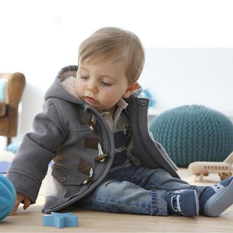 

Детская осенне-зимняя утепленная куртка с капюшоном и пуговицами-рожками, маленького и среднего размера, детская теплая куртка с длинными рукавами 80 серый