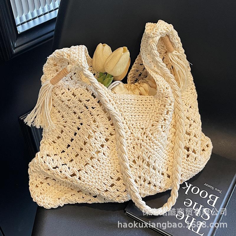 Large capacity woven bag women's 2025 new summer seaside vacation straw bag versatile commuter shoulder tote bag