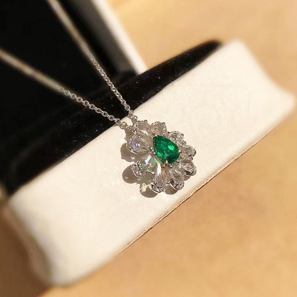 Silver Plated Flower-Shaped Emerald Green CZ Pendant Necklace, Sparkling Teardrop Halo Cable Chain Necklace for Women