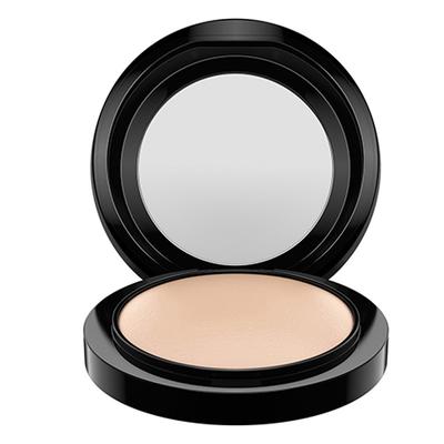 MAC Mineralize Skinfinish Natural, Light Plus, 1 Stück