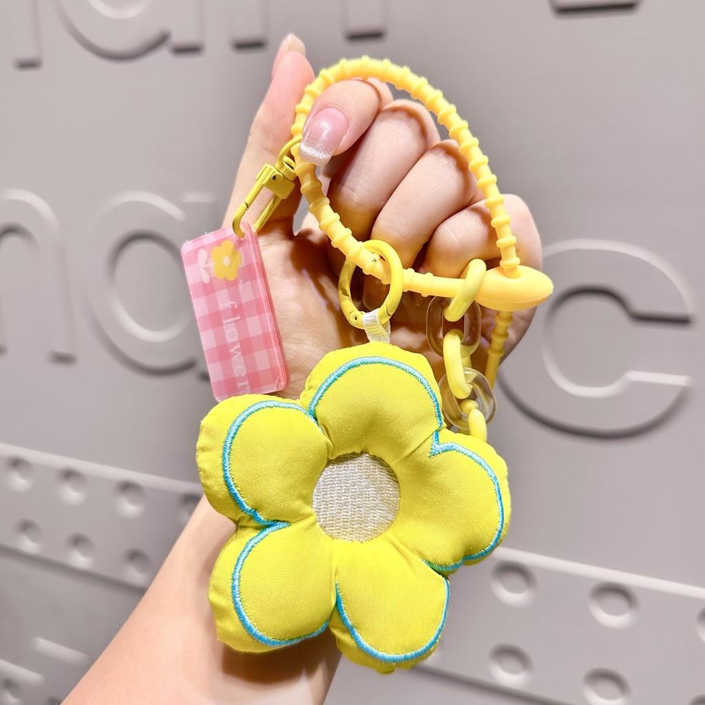 Charming Floral Fabric Keychain Accessory For Bags And Backpacks In Vibrant Colors