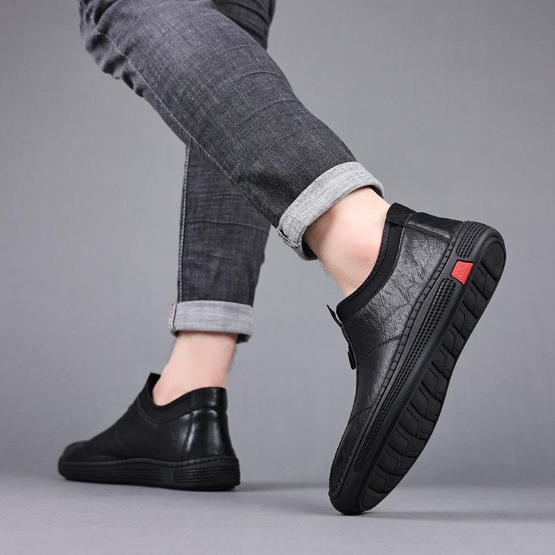Men's Spring Leather Shoes Casual Shoes Comfortable Lazy Daddy Shoes Plus Cotton Plus Velvet Soft Sole One Foot Kick Bean Shoes