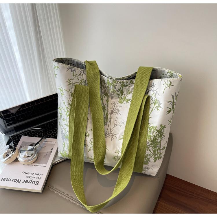 

2025 new fashion high-end national style shopping bag large-capacity commuter tote bag single shoulder portable underarm women s bag зелёный