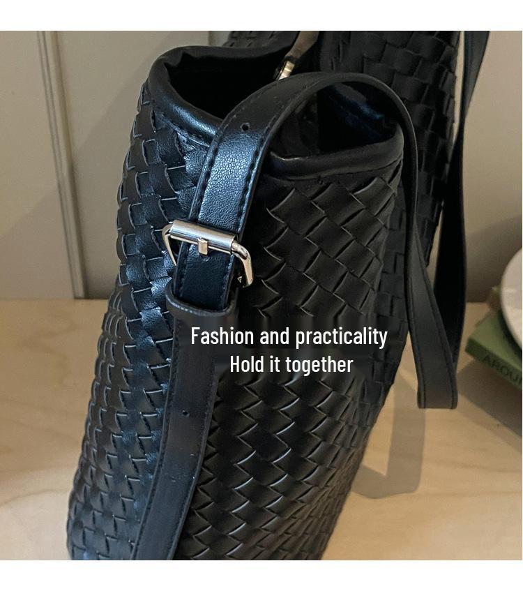 Women's Retro Woven Leather Bucket Bag - Versatile Crossbody for Work and Commute