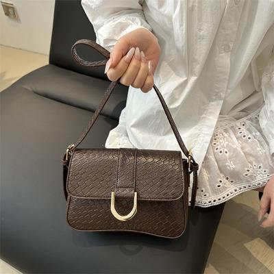 High-value Niche Design Bag 2025 Spring and Summer New Foreign-style Shoulder Messenger Bag Temperament Small Square Bag Women