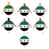 Elegante Halskette mit Anhänger der syrischen Flagge, die Nationalstolz und kulturelle Identität symbolisiert, aus robusten Materialien für den Alltag
