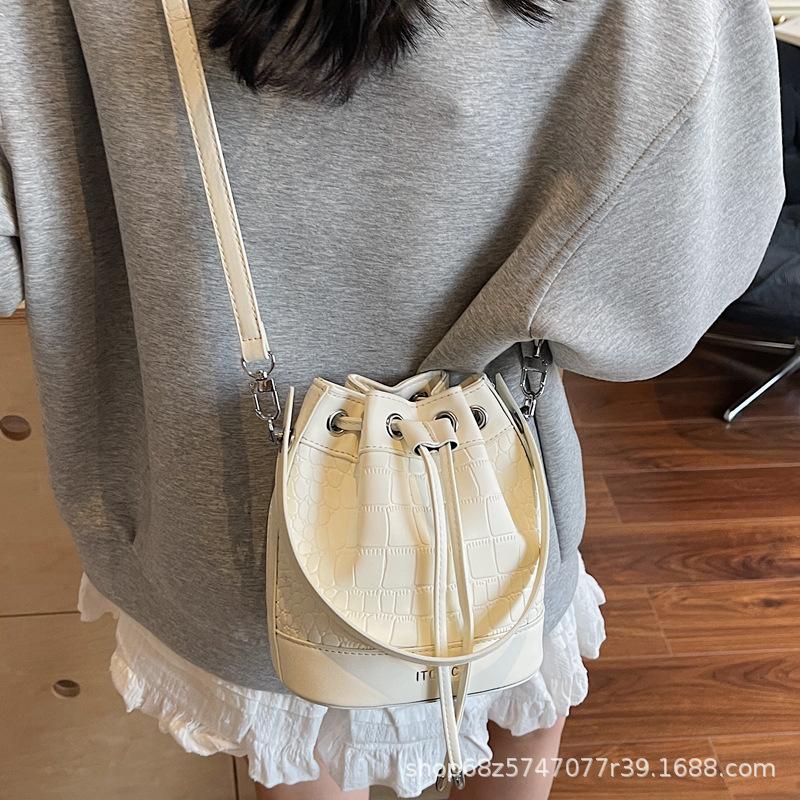 Niche Design Popular Stone Pattern Women's Bag 2025 New Large-capacity Portable Bucket Bag Versatile Shoulder Messenger Bag