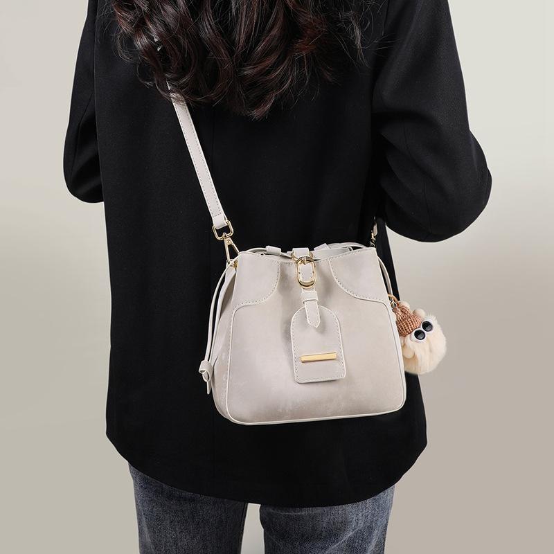 Design Bag Spring Women'S Bag Fashion Versatile Shoulder Messenger Bag Niche Bucket Bag