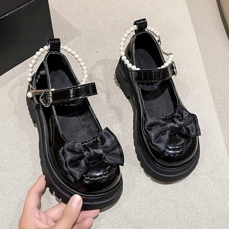 Nouvelles chaussures de printemps et d'automne à la française pour femmes, chaussures en cuir confortables et à semelle souple, assorties à tout